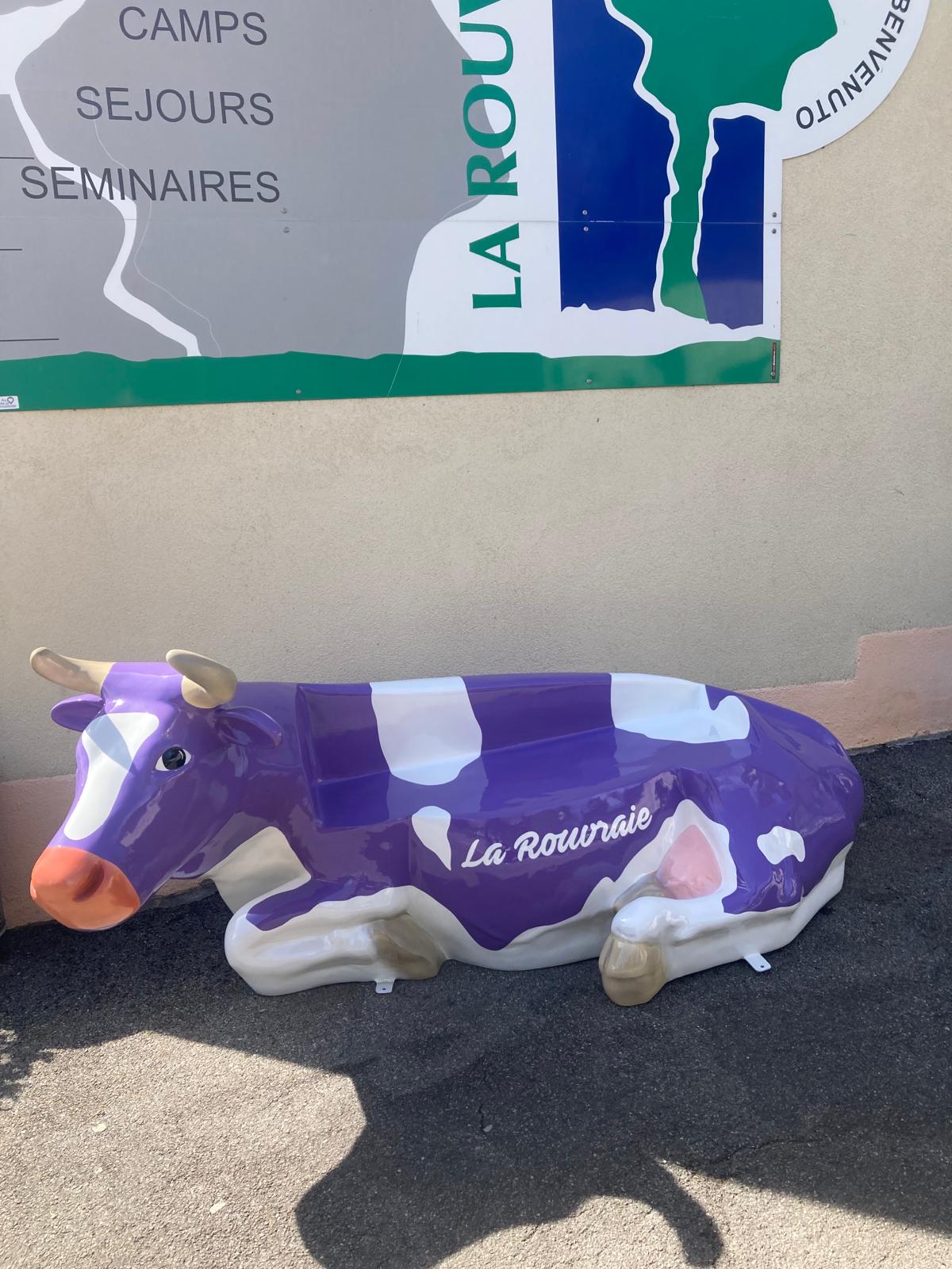 Vache-banc Kuhtag violette pour La Rouvraie